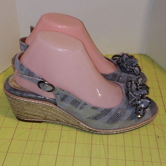 Michelle D Wedge Sandals - Picture 1 of 8